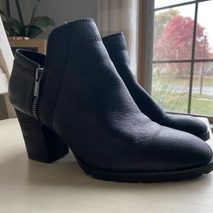 Lucky Brand women’s black booties size 11